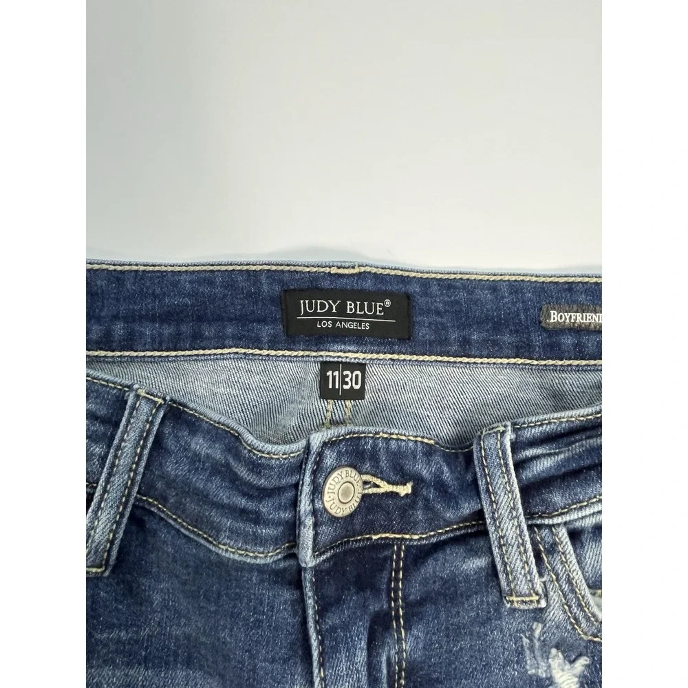 Judy Blue Jeans Womens 11/30 Blue Boyfriend Fit Distressed JB82427MD Mid Rise